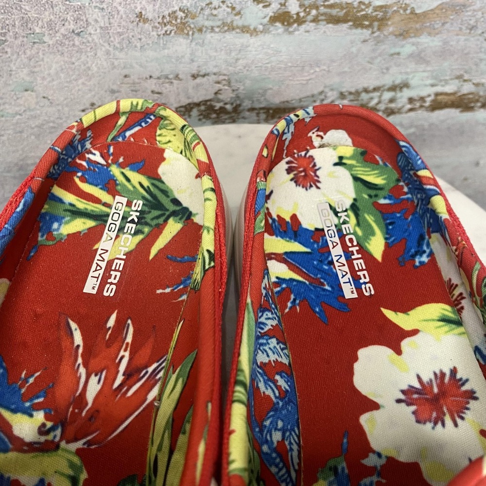 Skechers On-the-Go Shoes Womens Size 9.5 Red Canvas Boat Slip On SN 136496 - Picture 9 of 11